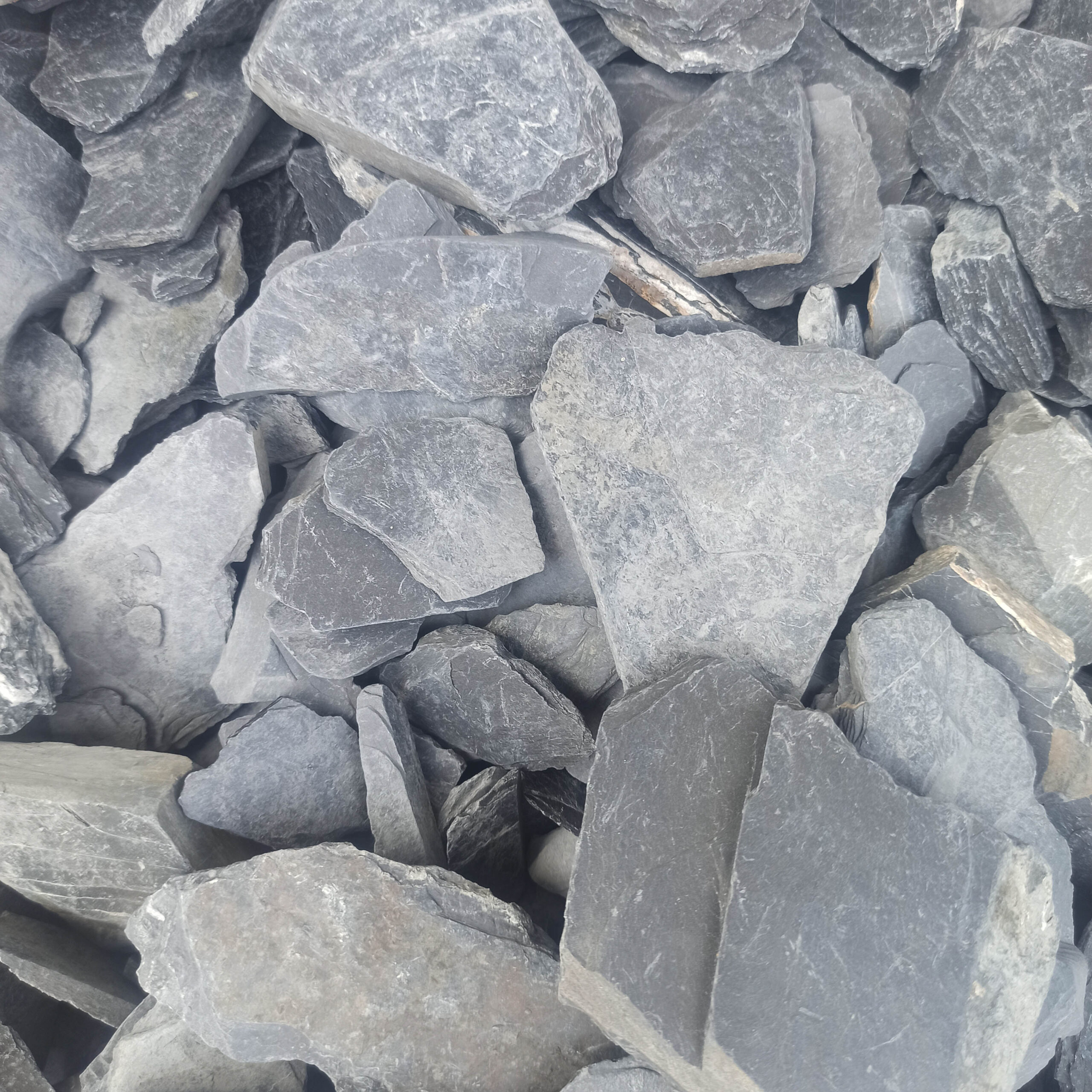 Grys kora kamienna antracytowa 25 kg 30-70mm